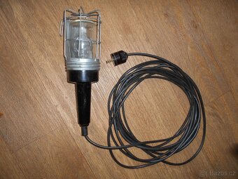 Stará, bakelitová, opravárenská lampa. 70. léta - 2