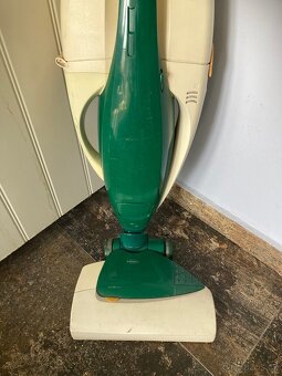 Výkonný vysavač Vorwerk Kobold 130 + hlavice EB 350 - 2