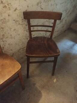 Staré židle Ton -Thonet? - 2