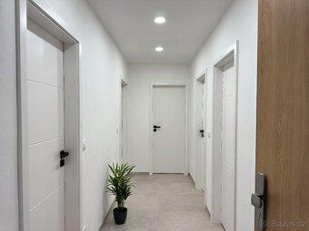 Prodej bytu 4+kk 67 m² V Bažantnici, Kladno - Kročehlavy - 2