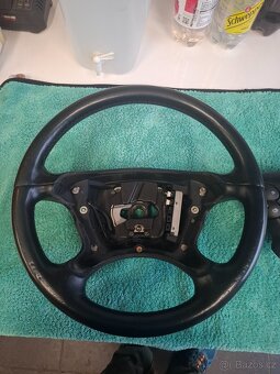 Volant  Mercedes w211 - 2