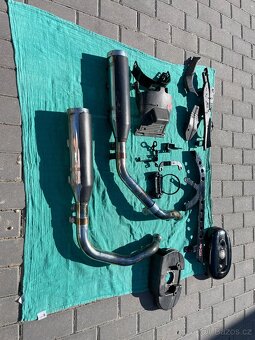 Harley Davidson XL 1200 Forty Eight - 2