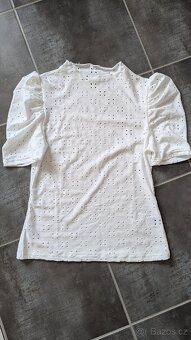 Dámské bílé triko - 2