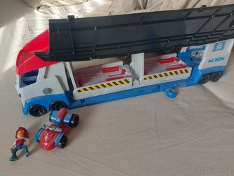 TLAPKOVÁ PATROLA AUTOBUS - 2