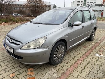 Peugeot 307 SW 2.0 HDi 2003, tažné, panorama, 7 místné,zimní - 2