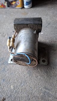 Elektrické čerpadlo na technické kapaliny nafta olej atd 12V - 2