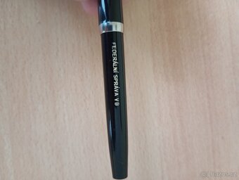 Plnící pero Centropen - 2