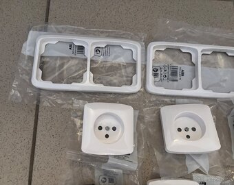 Vypínače a zásuvky ABB Tango - 2