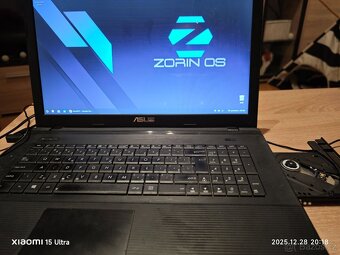 Prodám 17" ASUS X75VB - 2