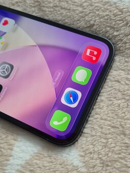 iPhone 13 128gb stav baterie 93% - 2