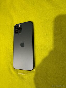 Pekny Apple iPhone 12 Pro 256GB blue - 2
