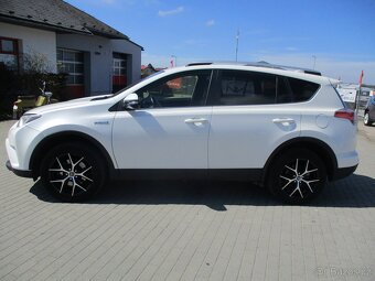 TOYOTA RAV4 2.5Hybrid 145 kW Executive e-CVT 12/2016 - 2