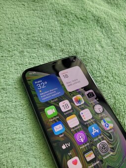 iPhone XS 64gb - face id nejde - 2