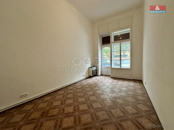 Pronájem obchod a služby, 22 m², Praha, ul. Bubenečská - 2