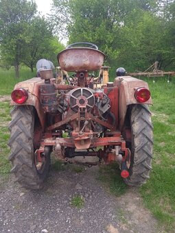 Traktor RS 09 - 2