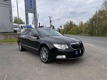 ŠKODA SUPERB 3.6 FSI V6 4X4 NAVI-ALCANTARA-PARK - 2