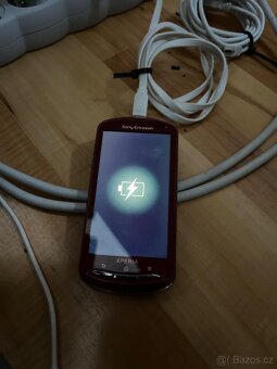 Sony Ericsson Xperia Neo MT15i Red - 2