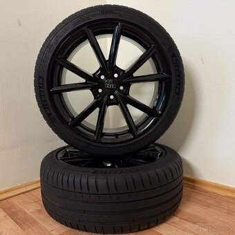 AUDI A1 8X 5x100 R18 ET39,5+LETNÍ 225/40R18 6,5mm - 2