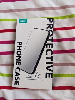 Kryt na iPhone 13 - 2