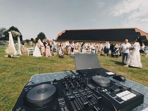 DJ na svatbu - Mladá Boleslav, Nymburk, Praha - východ - 2