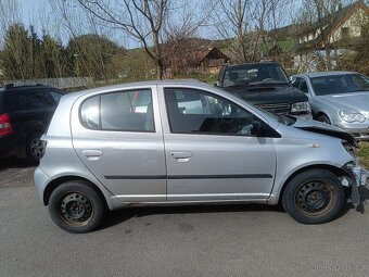 Toyota Yaris 1.0 - 2