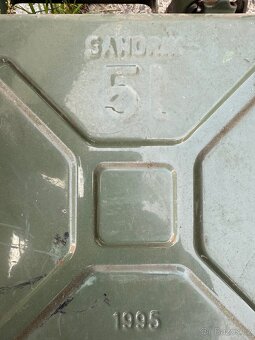 Plechové kanystry 5,10,20 L - 2