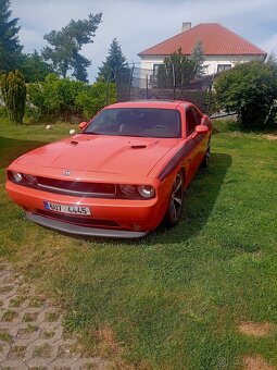 Dodge Challenger - 2