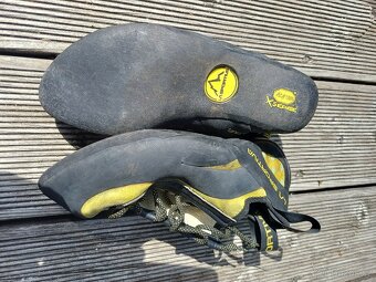 Lezečky miura 38 - 2