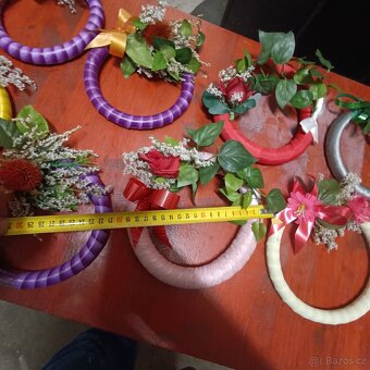 Stužkové dušičkové věnečky - 2