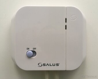Bezdrátový programovatelný termostat SALUS RT500RF - 2