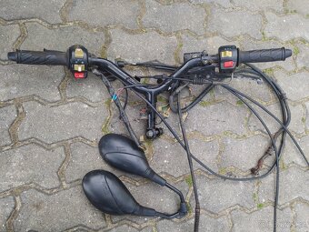 CPI Aragon 50, 125 - řidítka, přepínače, zrcátka, lanka - 2