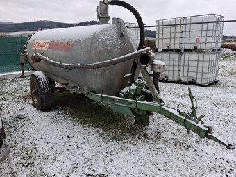 FEKAL 4000 LITRU --TOP CENA -- - 2