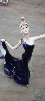 Porcelánová soška tanečnice - 2