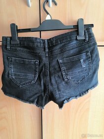 Džínové černé trhané kraťasy - 2