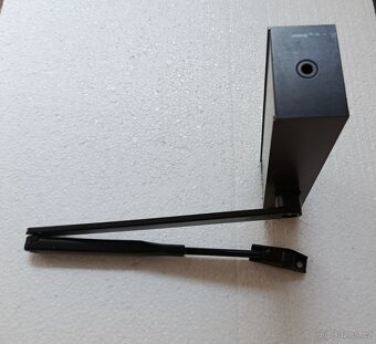 Dveřní zavírač Dorma TS73V - 2