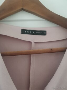 Elegantní šaty s růží - 2