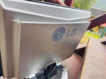 Monitor/TV LG - 2