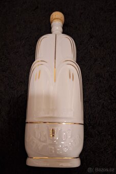 Porcelánová karafa - 2