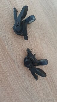 Řadící páčky Shimano Deore LX SL-M570 3x9 - 2