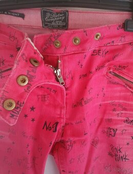 Retro jeans rifle s nápisy - 2