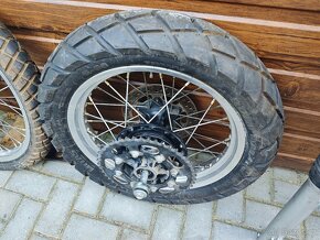 Kawasaki KLE 500 2002 - motor tlumiče kola - 2