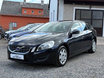 Volvo V60 1.6i (110kw) combi - tažné - servis jen VOLVO - 2