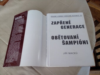 Zapřené generace, obětovaní šampióni - 2