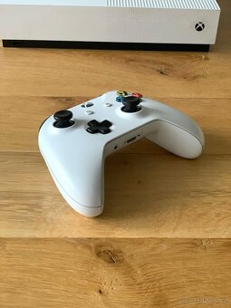 Xbox One S All-Digital 1TB – super stav - 2