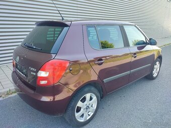 2011 facelift Škoda Fabia 1.4i 16V 63 kW - 2