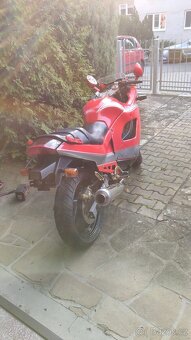 Suzuki gsxf 400 - 2