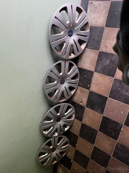 Poklice Ford 16” - 2