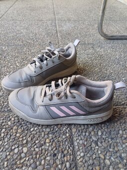 Tenisky, boty Adidas - 2