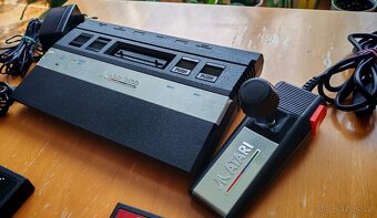 Atari 2600 Junior + 7 her - 2