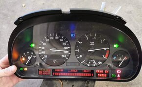 Repasované budíky na BMW e39/e38/e53 - 2